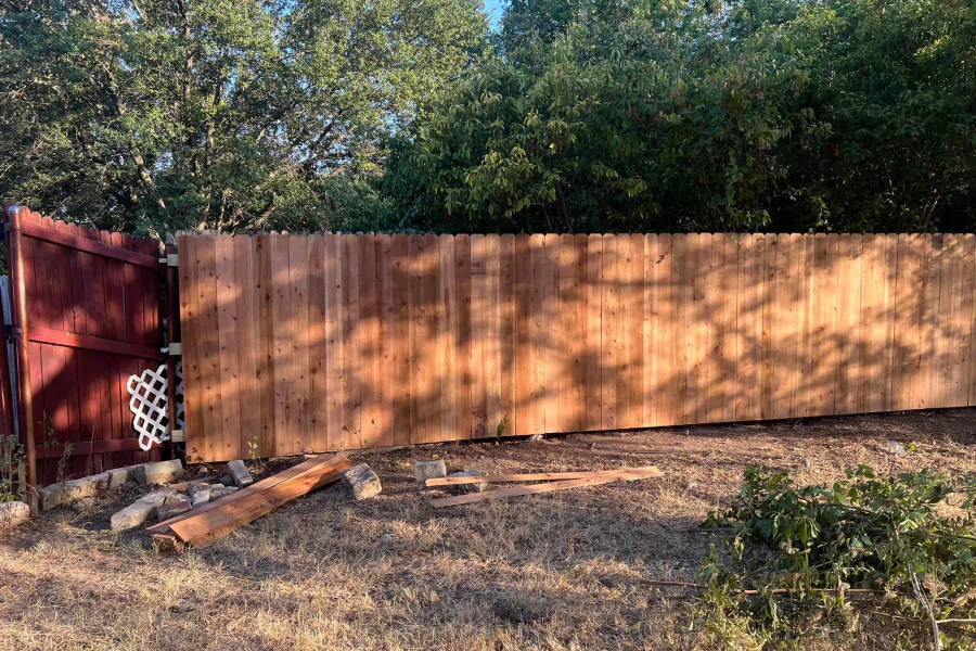 service fence replacement work